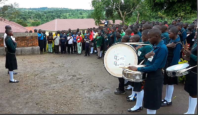 In Bongole wurde eine Hymne uraufgeführt: A CHANCE FOR CHILDREN